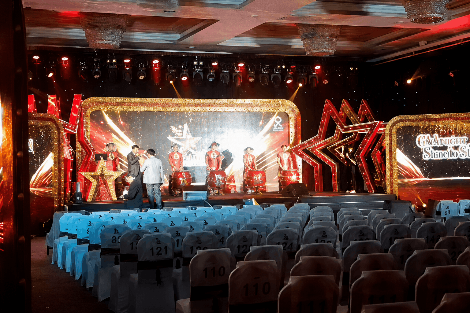 Gala kỷ niệm ngày thành lập công ty